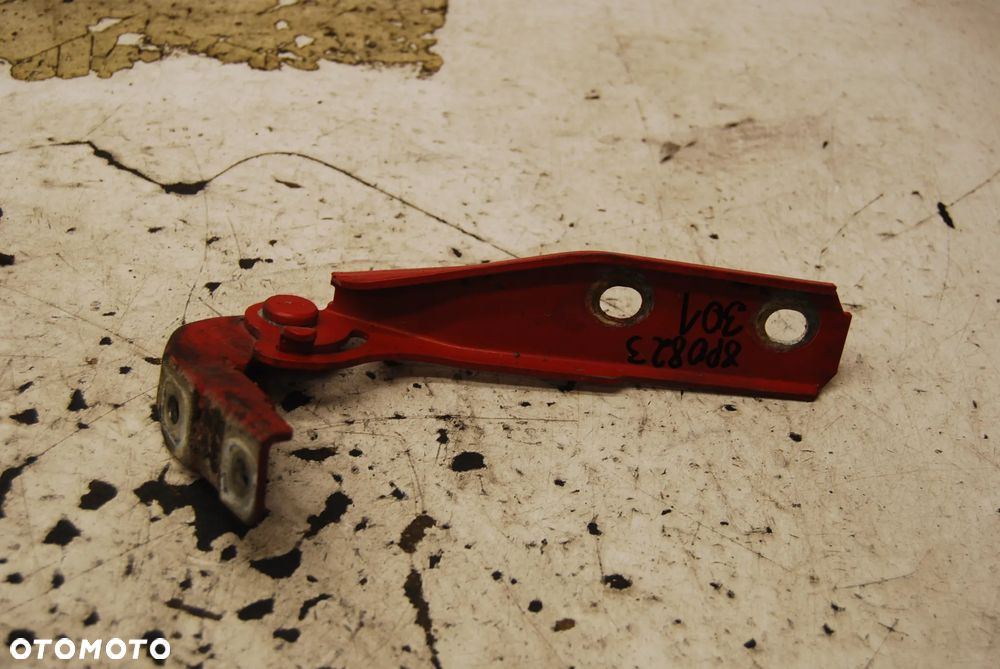 ZAWIAS MASKI LEWY PRAWY PRZÓD PRZEDNI 8P0823302 8P0823301 AUDI A3 8P LY3J - 3