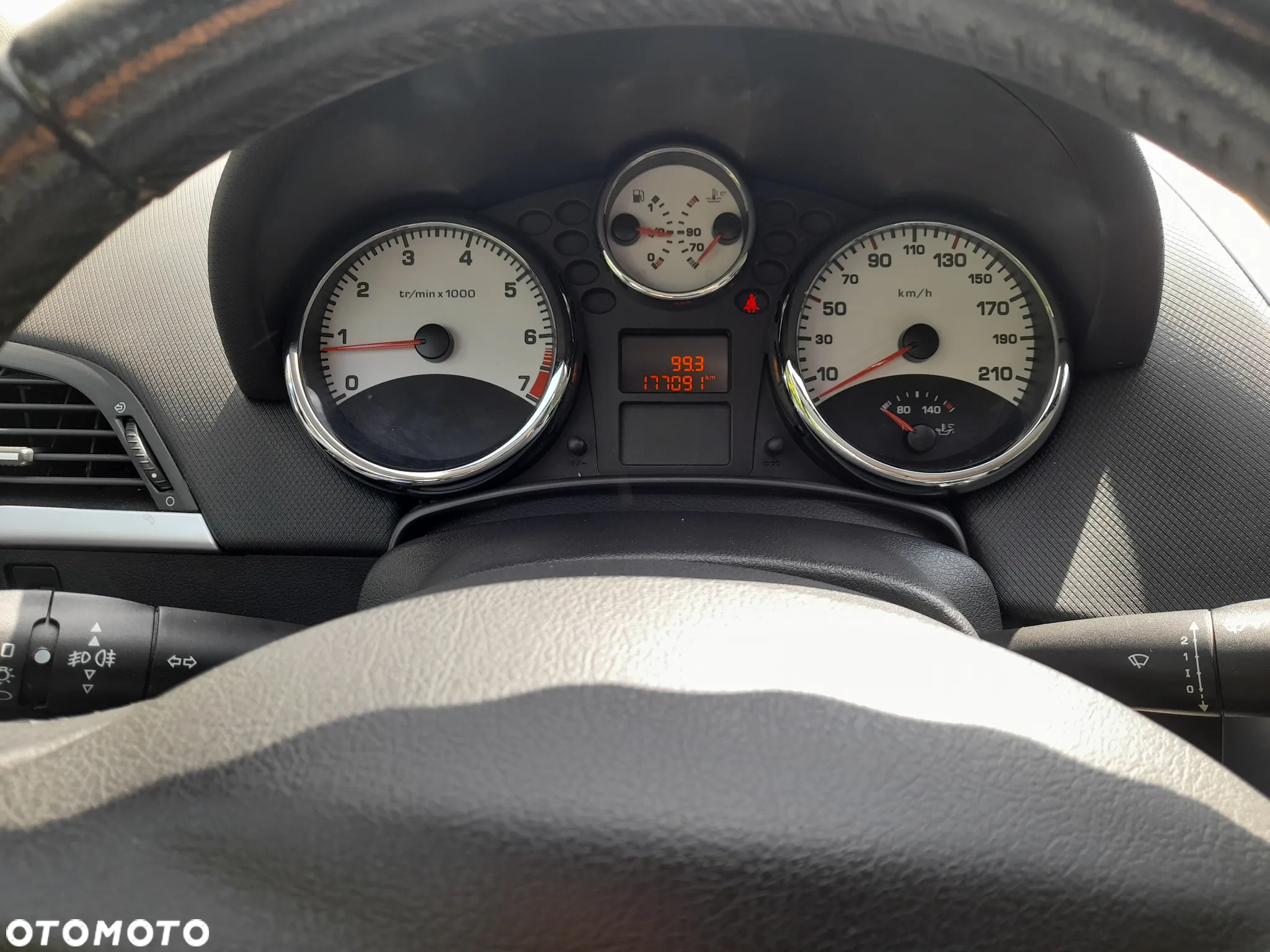Peugeot 207 CC 120 VTi Active - 14
