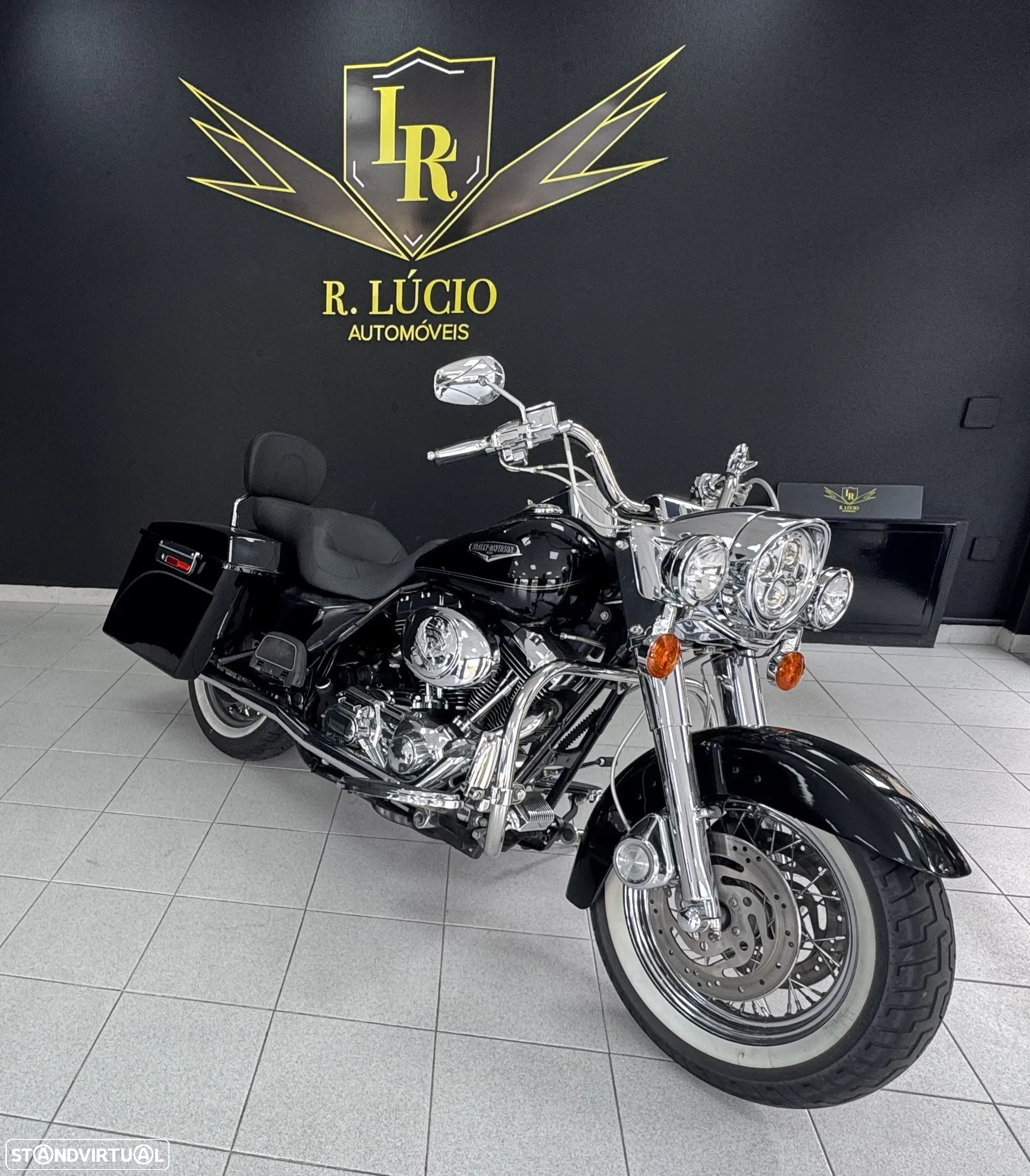 Harley-Davidson Road KING CLASSIC - 4
