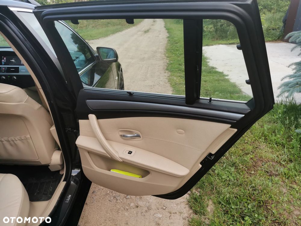 BMW Seria 5 - 22