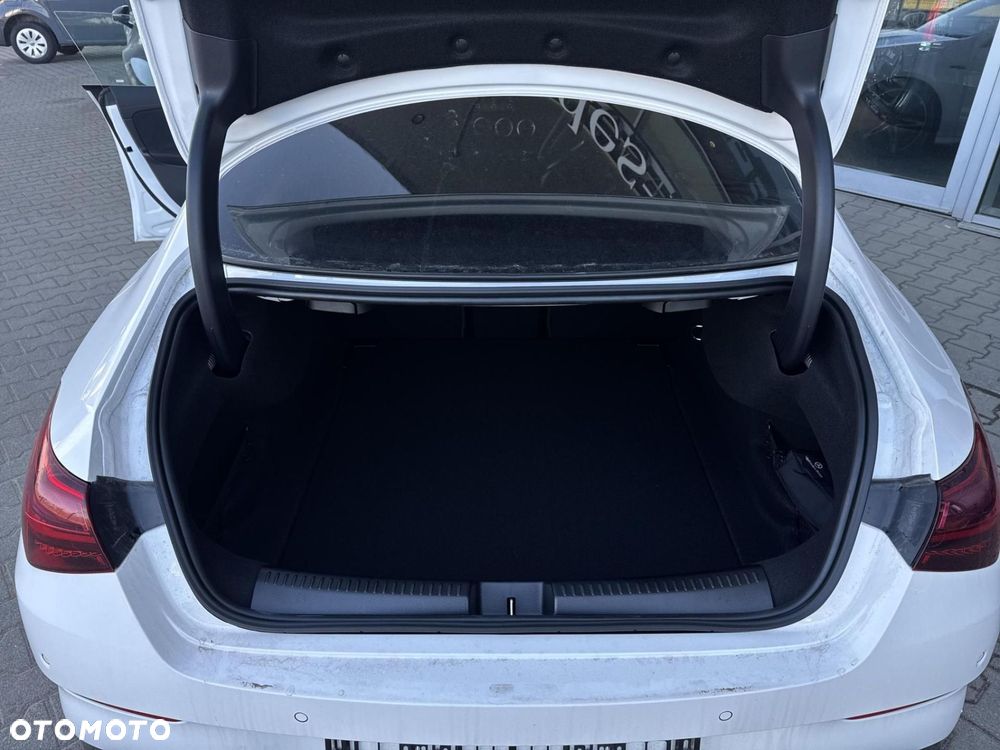 Mercedes-Benz CLA - 17