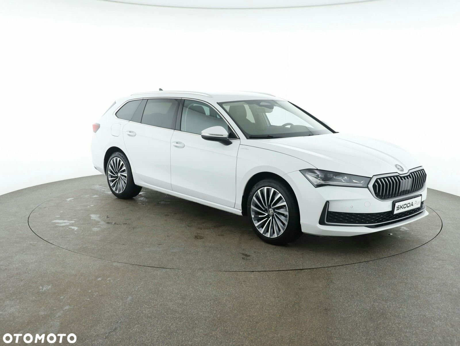 Skoda Superb 1.5 TSI L&K DSG - 3