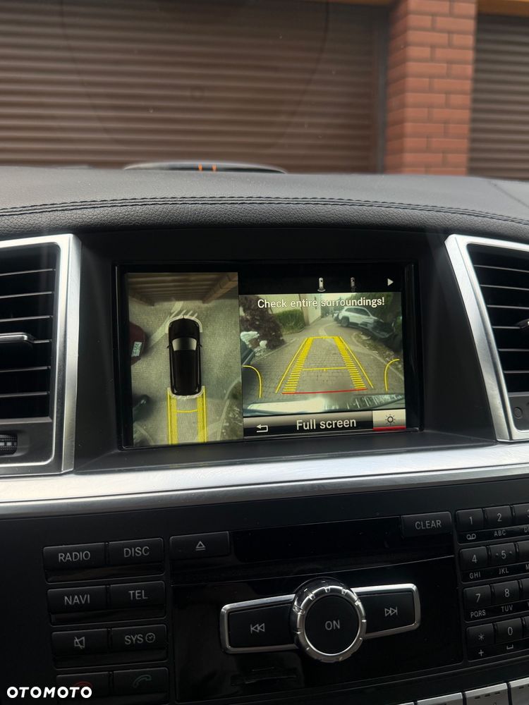 Mercedes-Benz GL 350 BlueTEC 4-Matic - 33