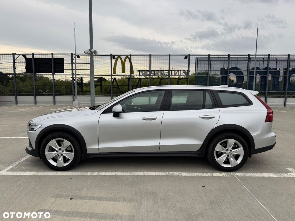 Volvo V60 B4 D Geartronic Momentum - 4