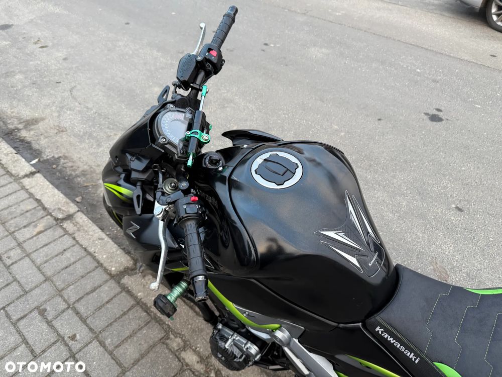 Kawasaki Z 900 - 10