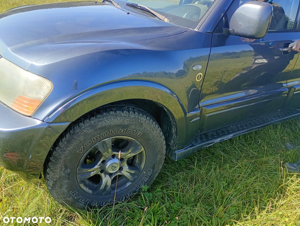 Mitsubishi Pajero - 6