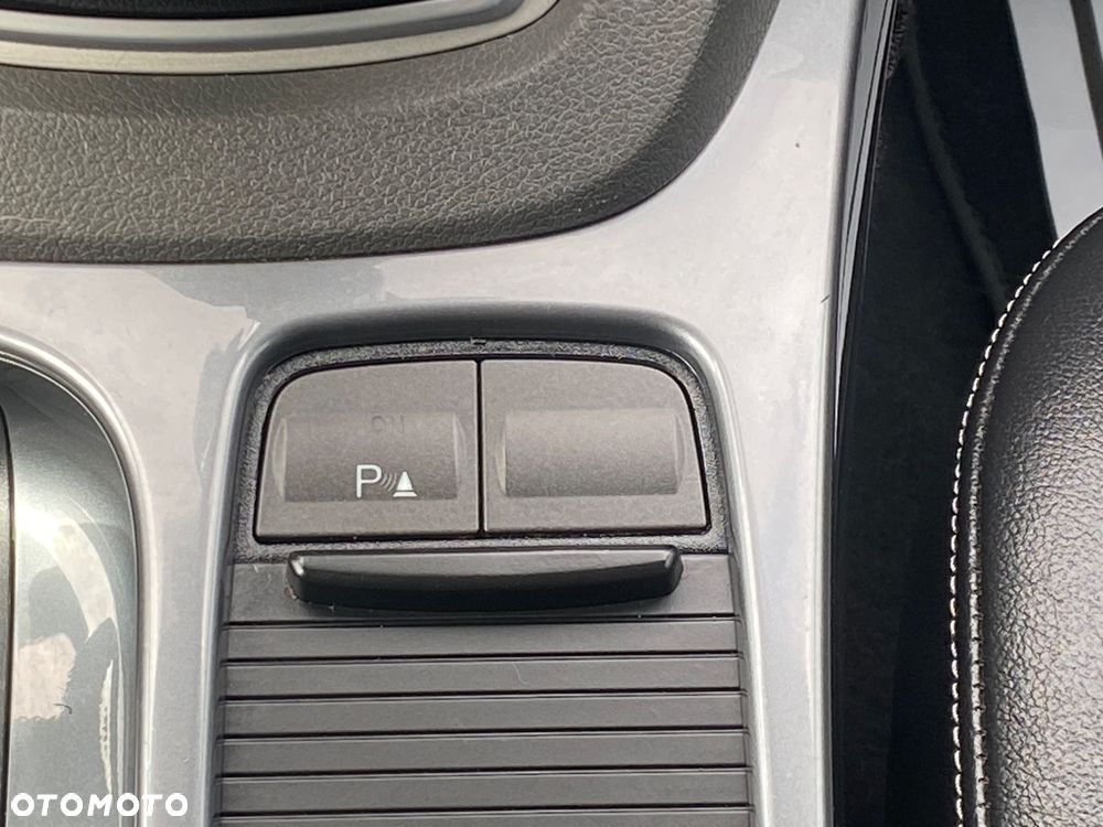 Ford Kuga 2.0 TDCi Titanium S - 15