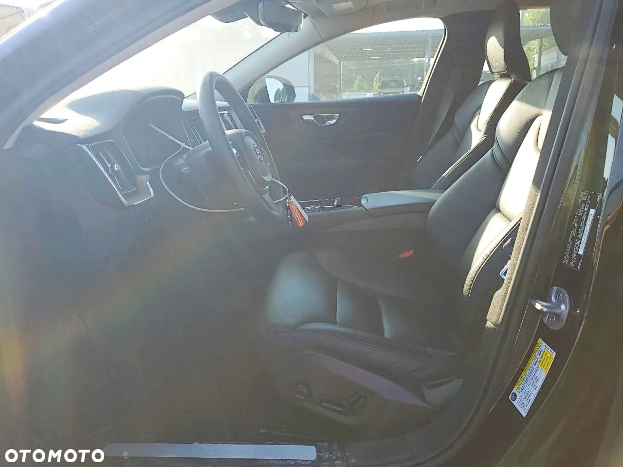 Volvo S60 B5 B AWD Plus Dark - 7