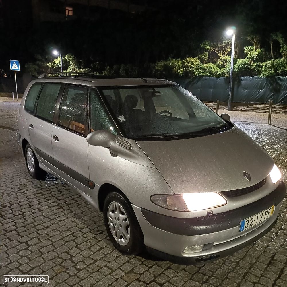 Renault Grand Espace RT 2.2 dT - 12