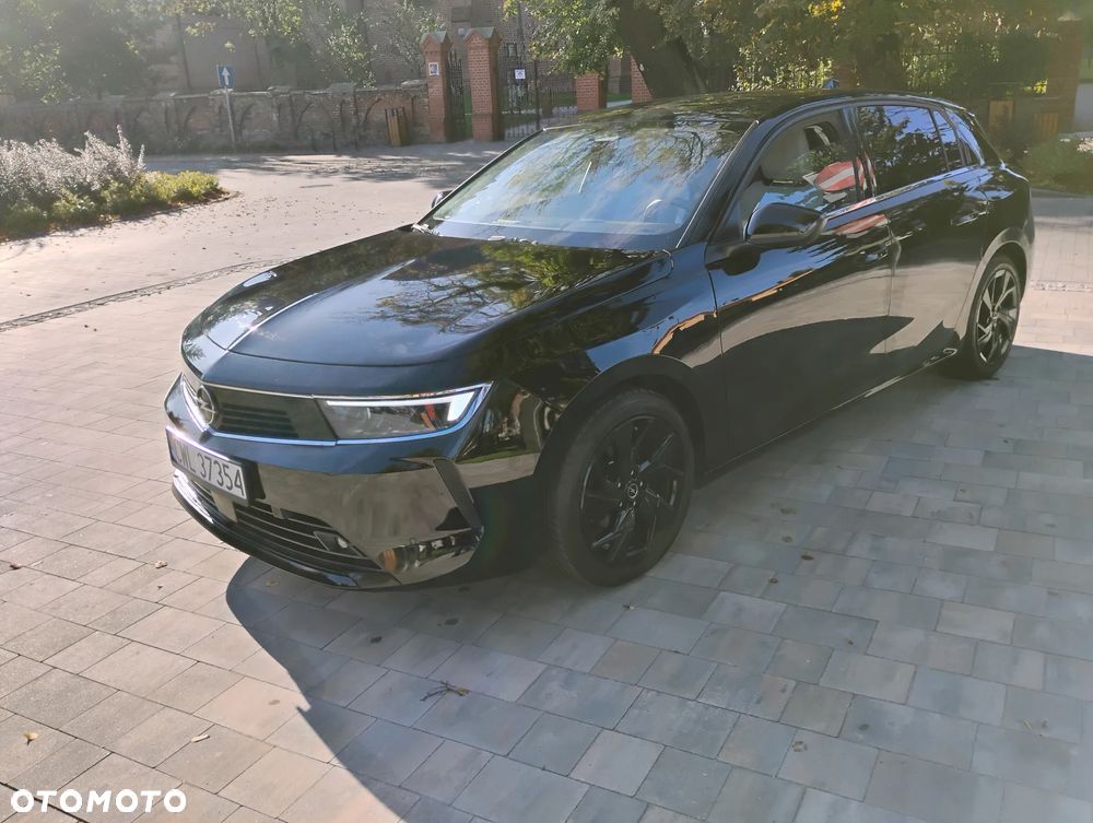 Opel Astra 1.2 Turbo Start/Stop Business Edition - 2