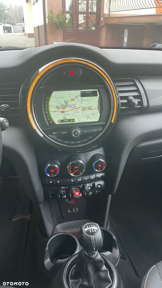 MINI ONE Standard - 17