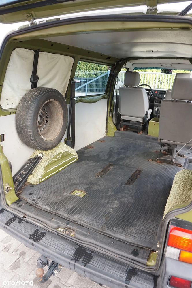 Volkswagen Transporter - 23