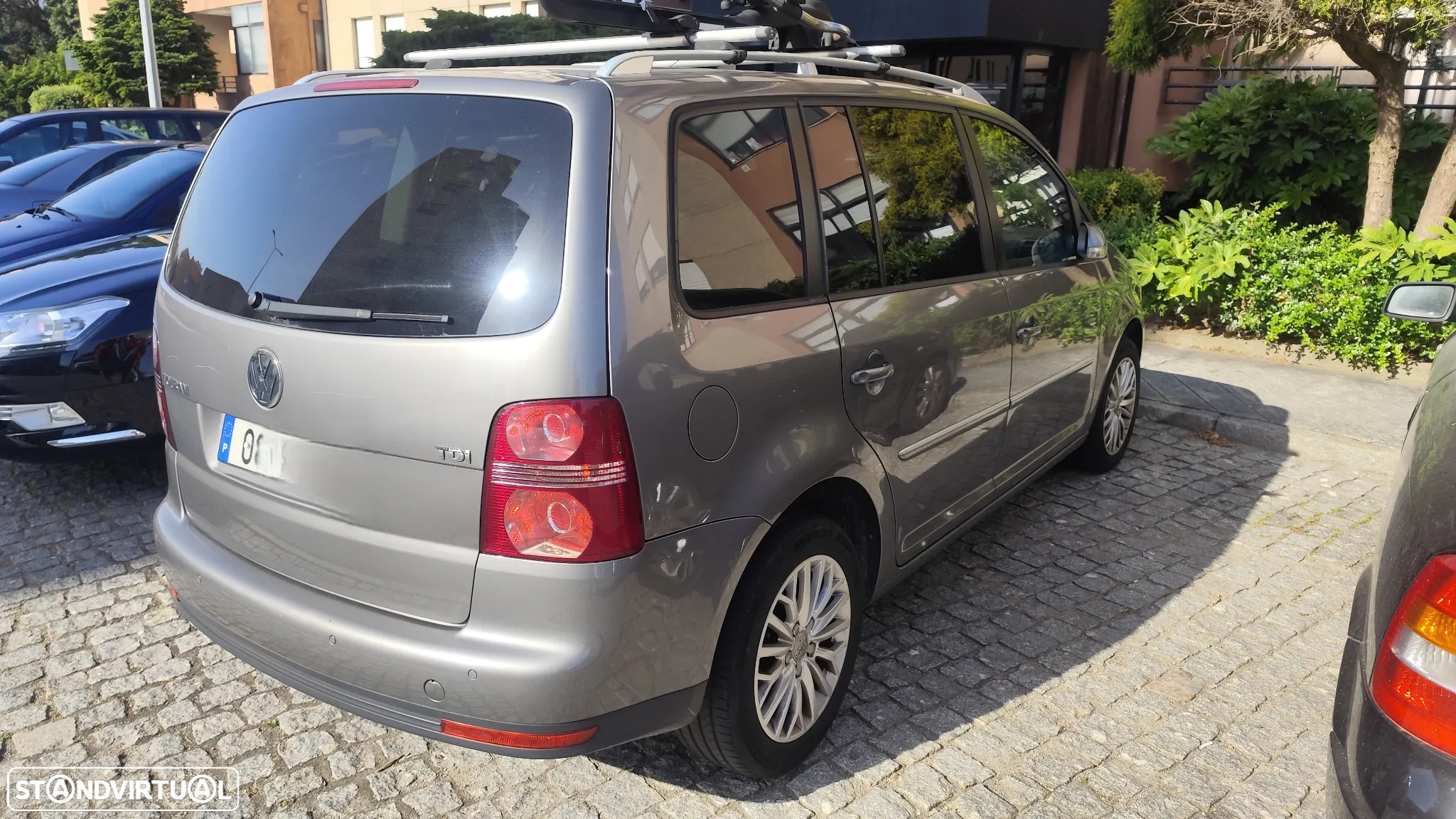 VW Touran 1.9 TDi Highline 7L - 14