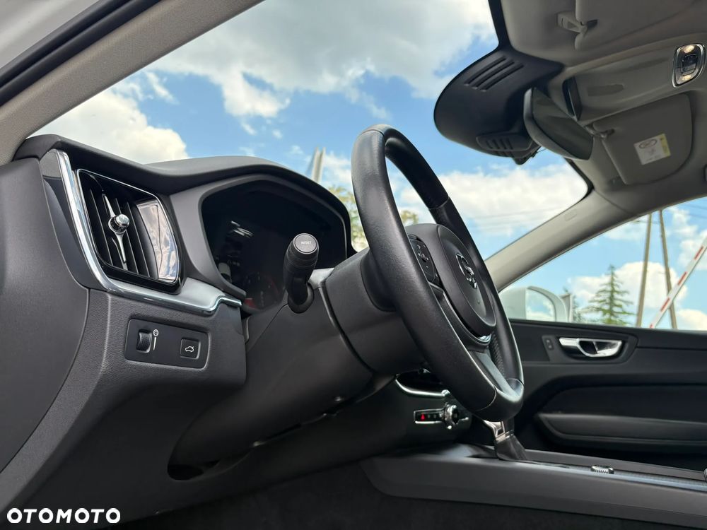 Volvo XC 60 D4 SCR AWD Momentum - 10