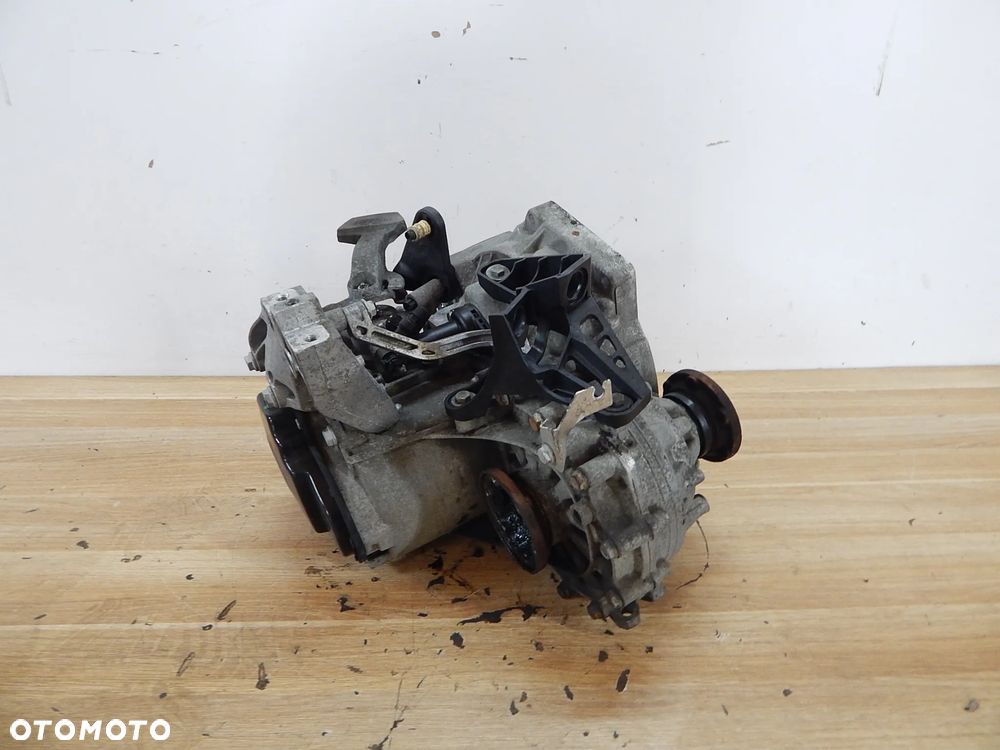Skrzynia biegów 1.9 TDI Audi VW Seat Skoda 03-14 JCR Łuków części - 4