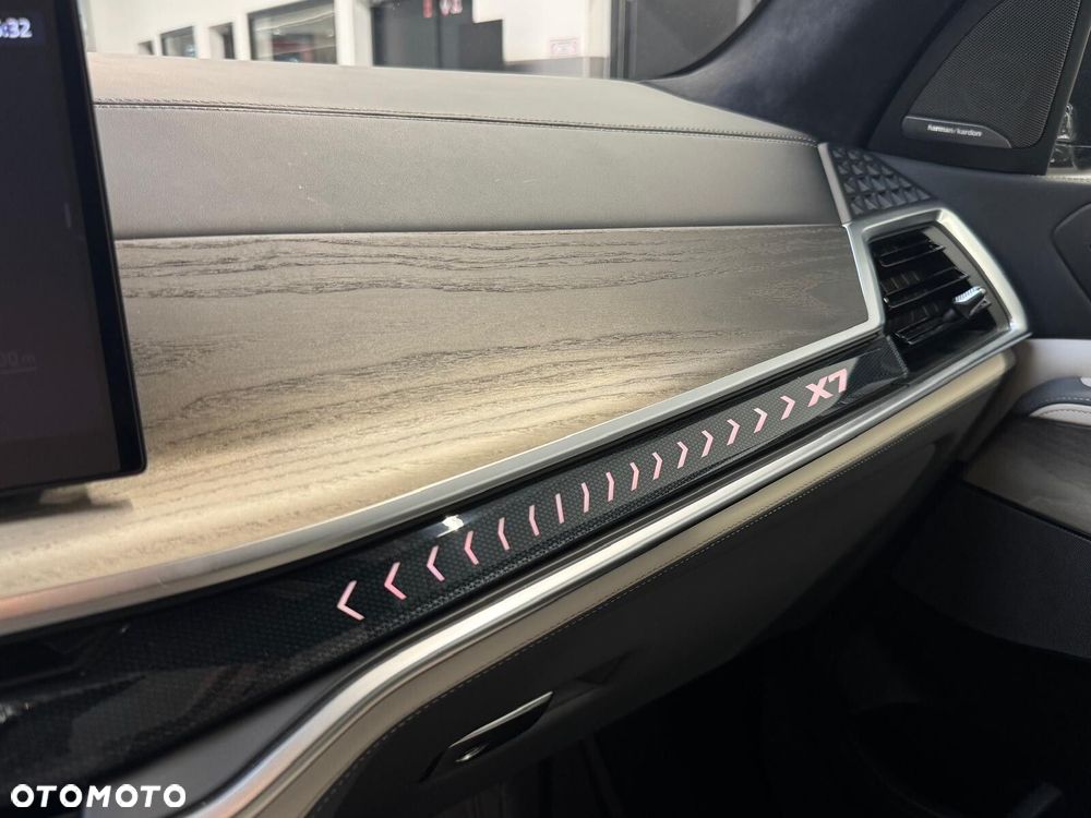 BMW X7 xDrive40i mHEV M Sport sport - 24