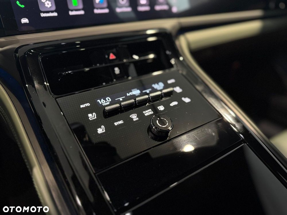 Porsche Panamera - 27