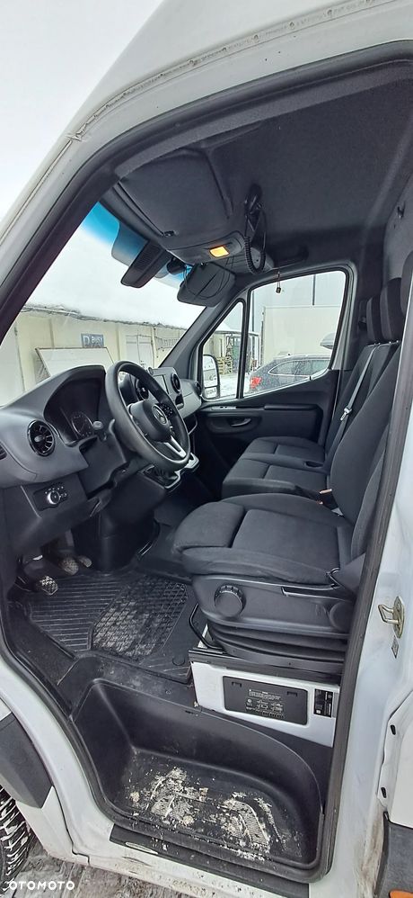 Mercedes-Benz SPRINTER - 21