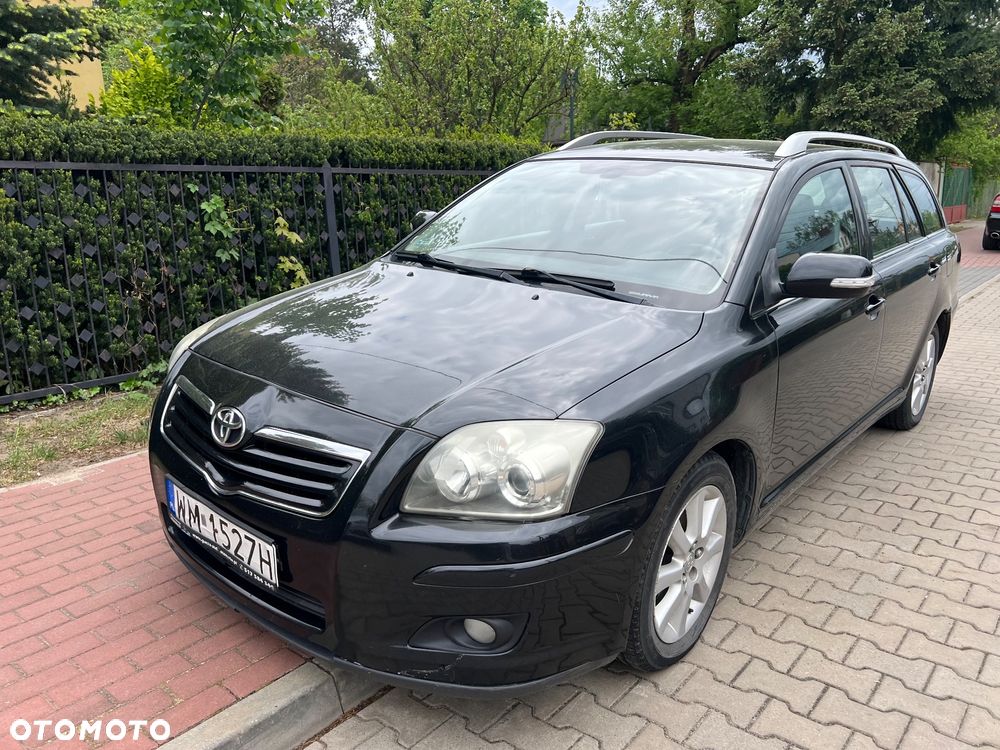 Toyota Avensis 2.0 D-4D - 15