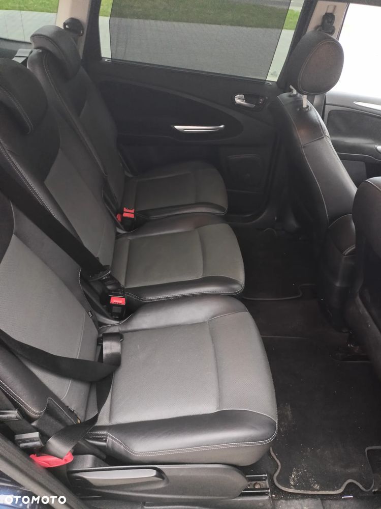 Ford S-Max 2.5 Titanium - 18