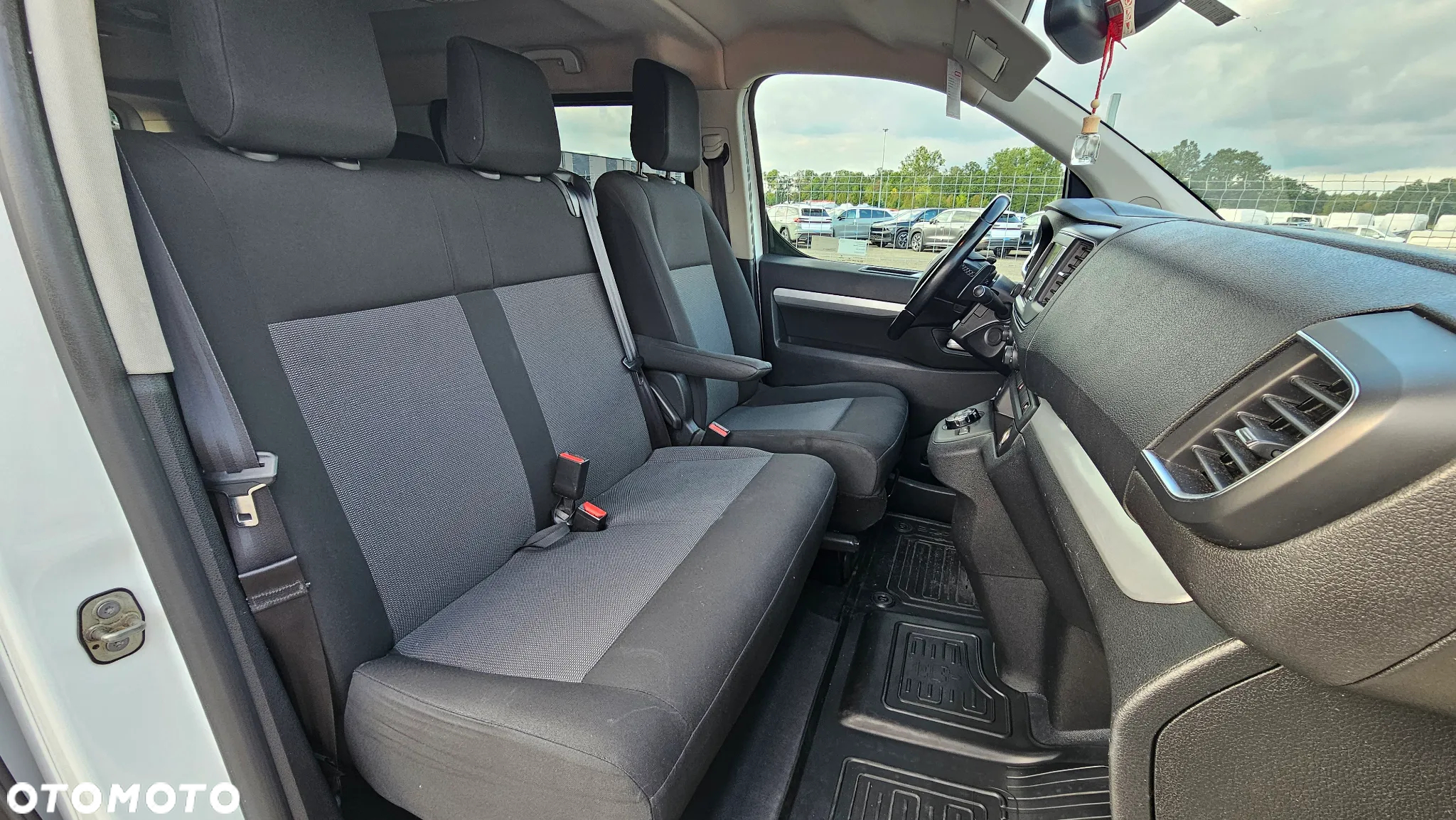 Toyota ProAce Kombi 2.0 D-4D Long 2,8t - 12