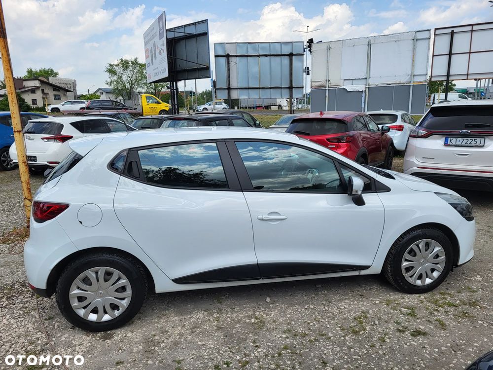 Renault Clio 1.2 16V 75 Business - 4