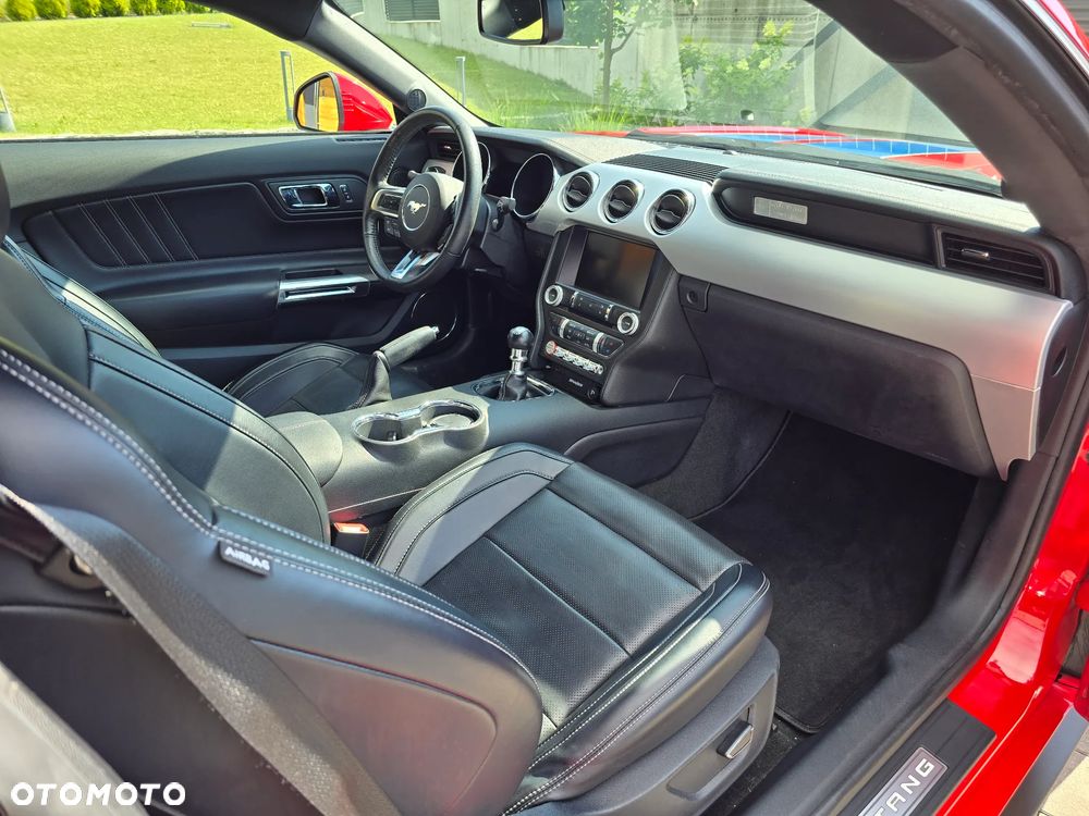 Ford Mustang - 11