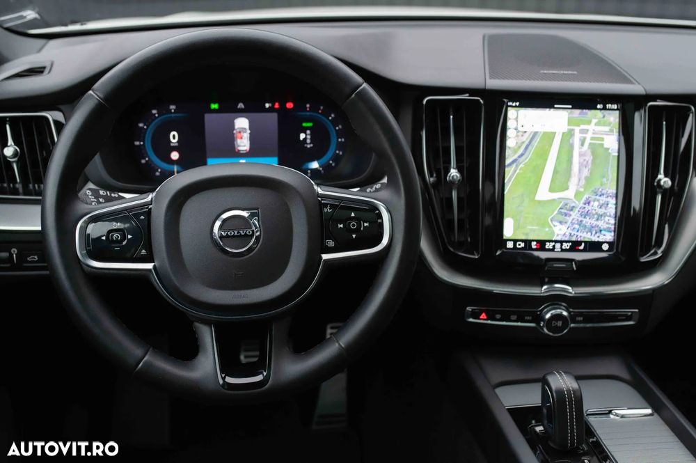 Volvo XC 60 T6 AWD Recharge Geartronic RDesign - 18