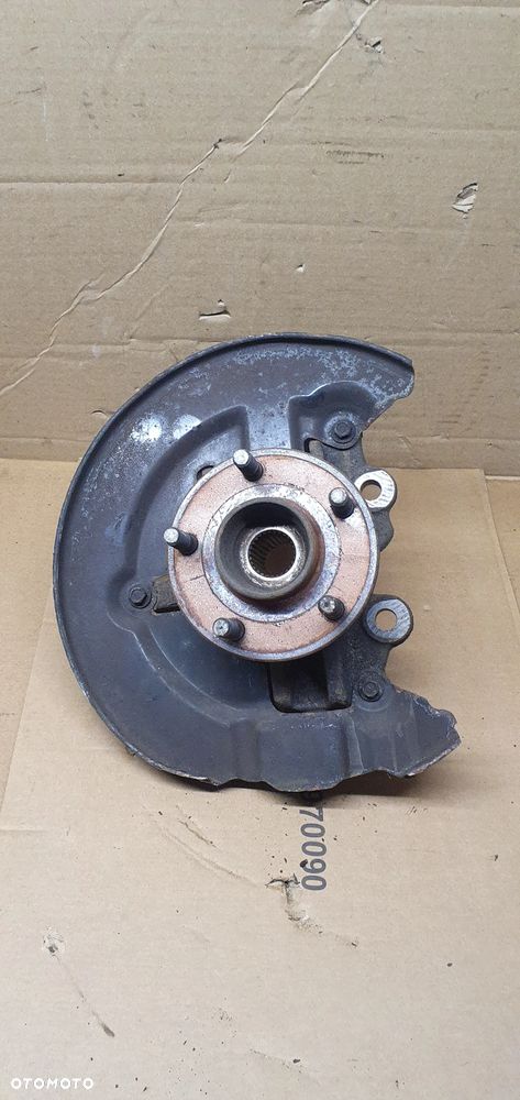 Zwrotnica piasta prawy przód Ford Focus MK3 1.6 TDCI - 1