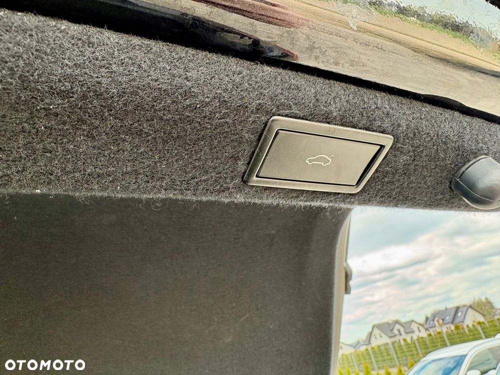 Skoda Superb 2.0 TDI SCR Style DSG - 23