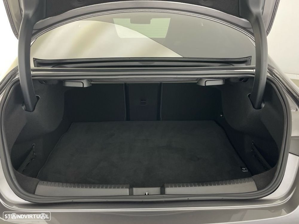 Mercedes-Benz CLA 200 Standard - 13