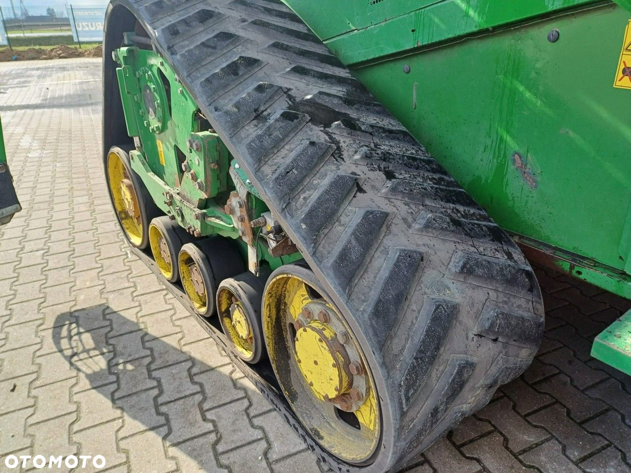 John Deere S680i - 13