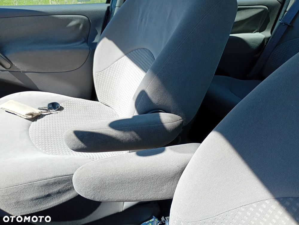 Citroën Xsara Picasso 1.8i Exclusive - 19