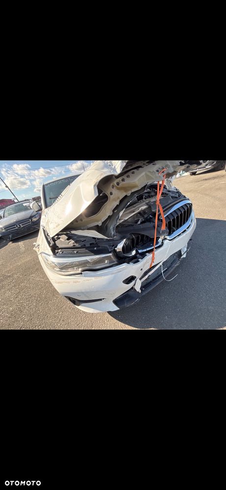 BMW Seria 3 330i xDrive Sport Line - 36