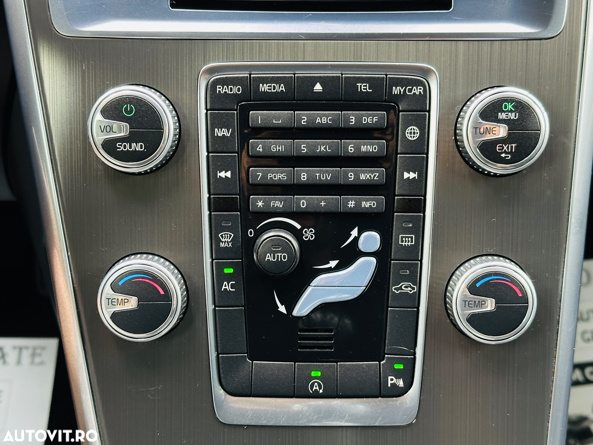 Volvo XC 60 - 30