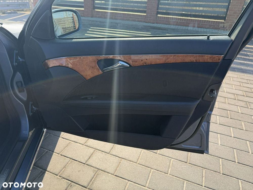 Mercedes-Benz Klasa E 200 Kompressor Automatik Elegance - 16