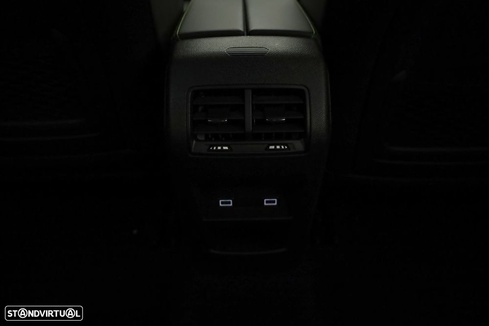 Peugeot 408 1.6 Hybrid GT e-EAT8 - 22