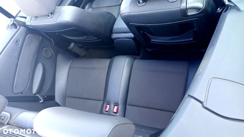 BMW Seria 1 118d DPF - 9