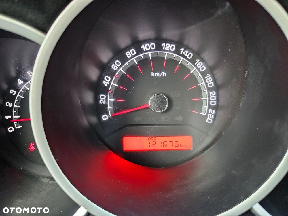 Kia Venga 1.4 CVVT ISG Vision - 7