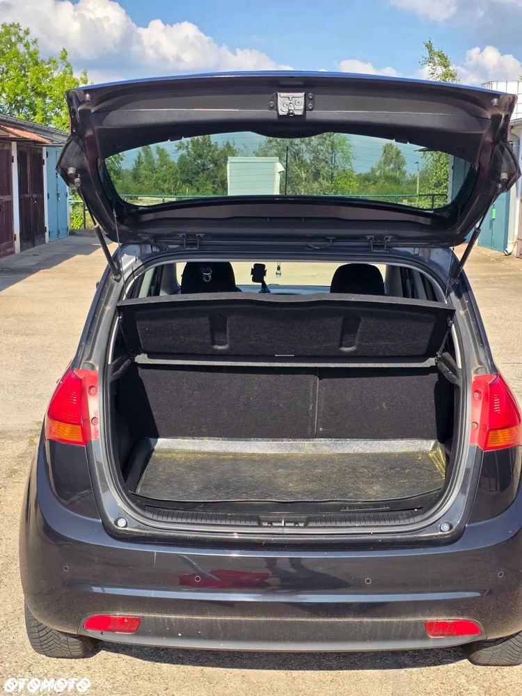 Kia Venga 1.6 CVVT Automatik Black Collection - 12