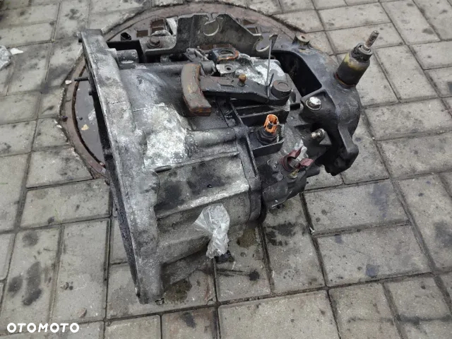 Skrzynia biegów PK6 007 Renault Trafic 1.9DCI 6-biegów - 2
