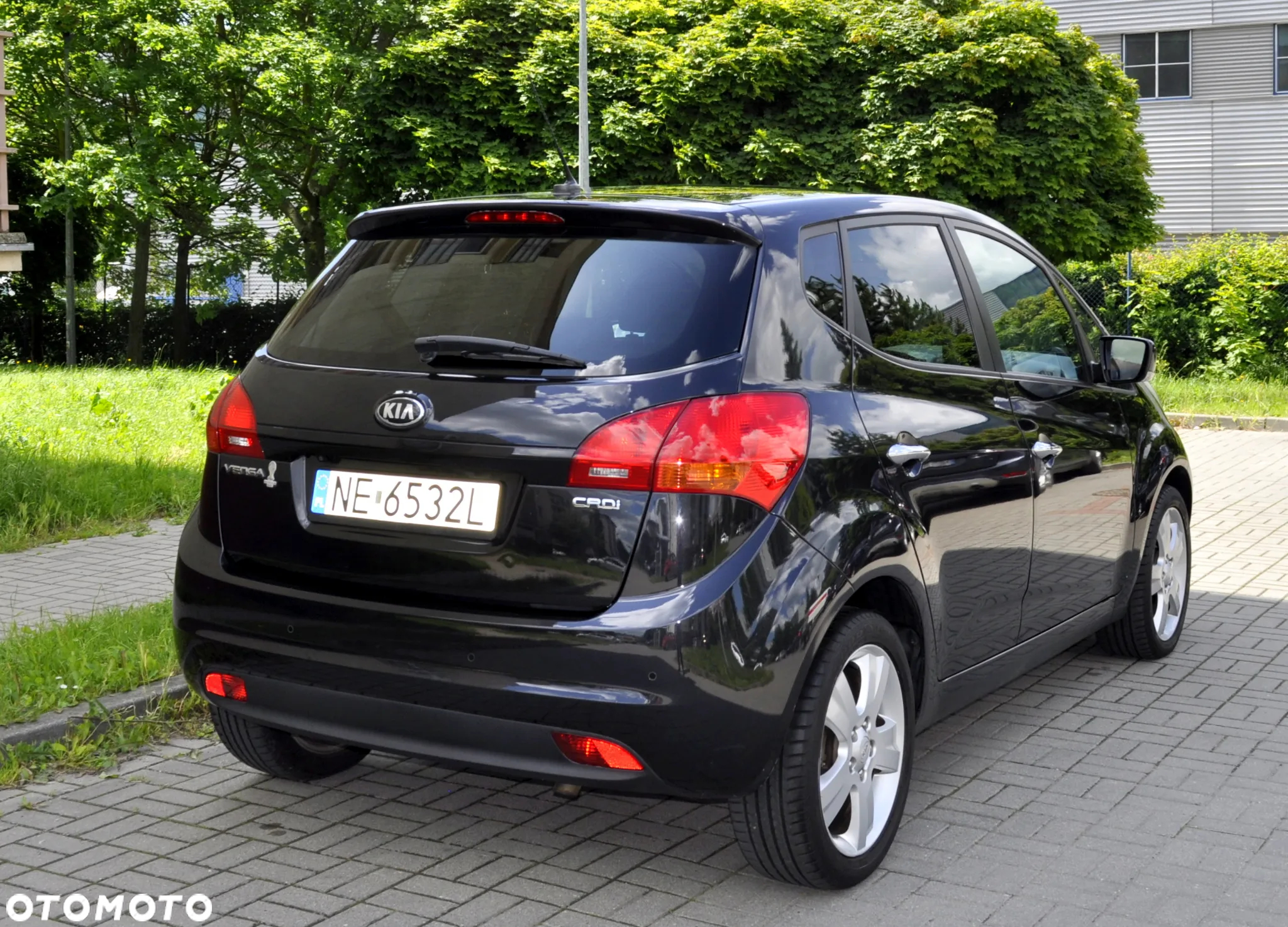 Kia Venga 1.6 CRDi 128 Business Line - 8