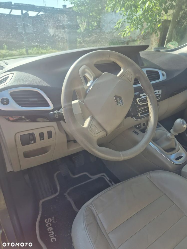 Renault Scenic 1.9 dCi Tech Run - 18