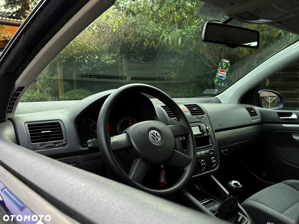 Volkswagen Golf V 1.9 TDI Comfortline - 18