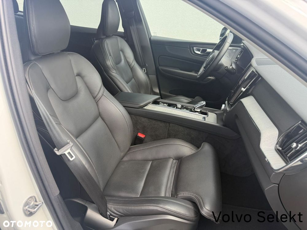 Volvo XC 60 - 36