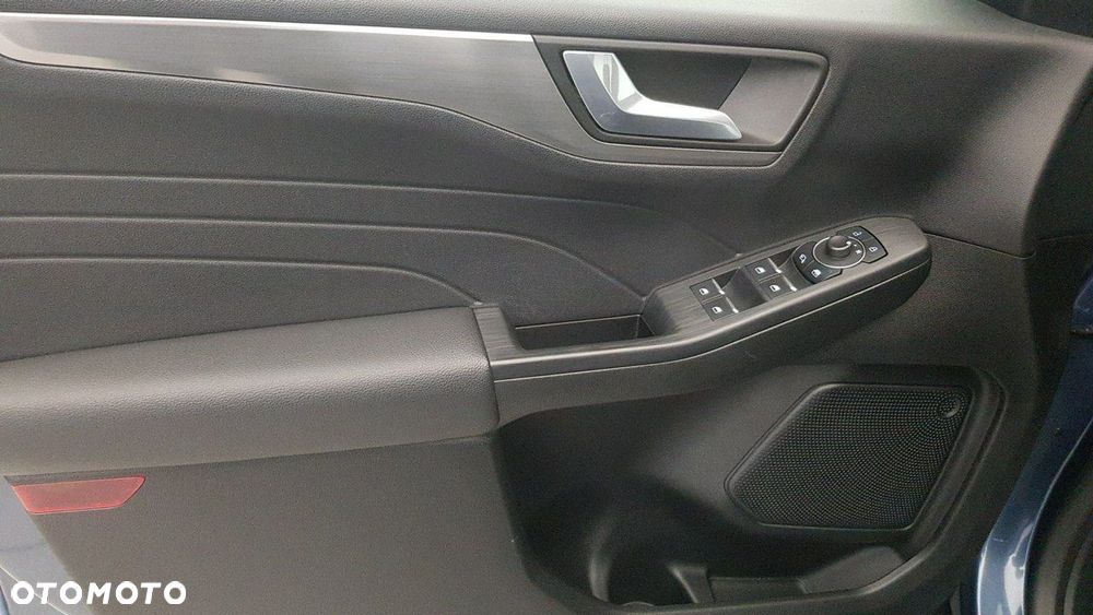 Ford Kuga - 24