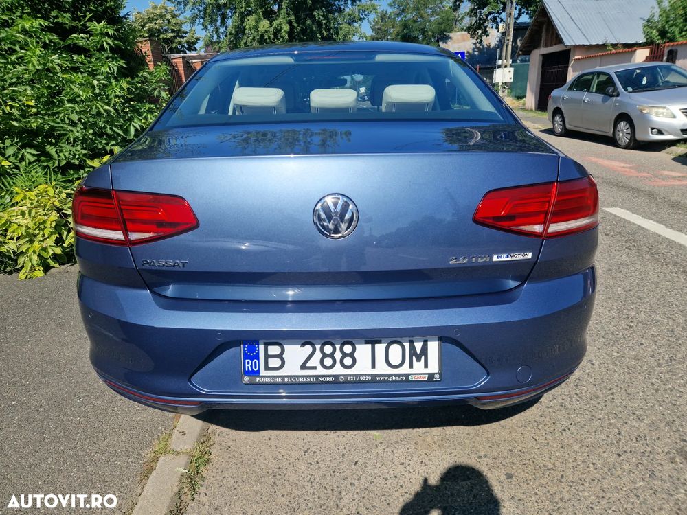 Volkswagen Passat 2.0 TDI Comfortline - 8