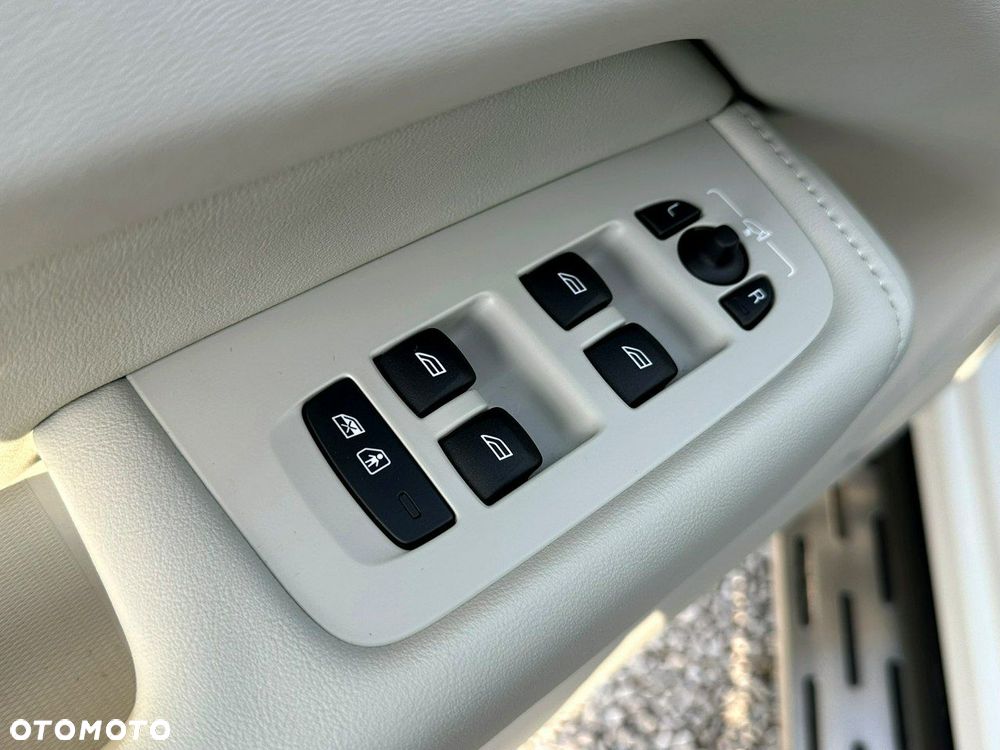 Volvo XC 60 D5 AWD Inscription - 15