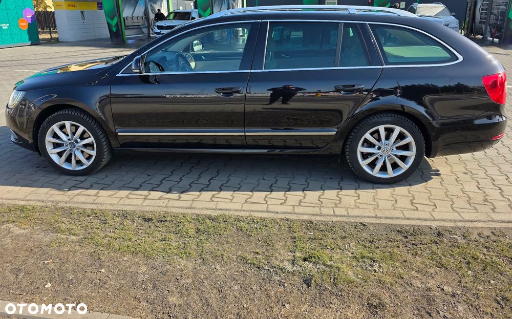 Skoda Superb 3.6 FSI 4x4 Platinum DSG - 3