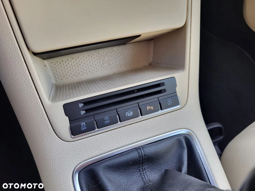 Volkswagen Tiguan - 27